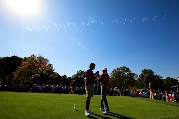Tweets written in the sky